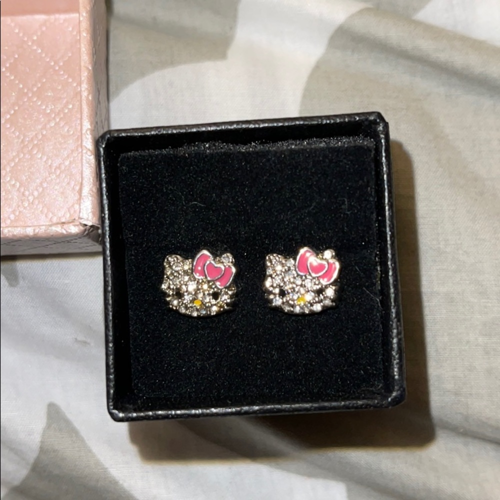 Hello Kitty Earrings